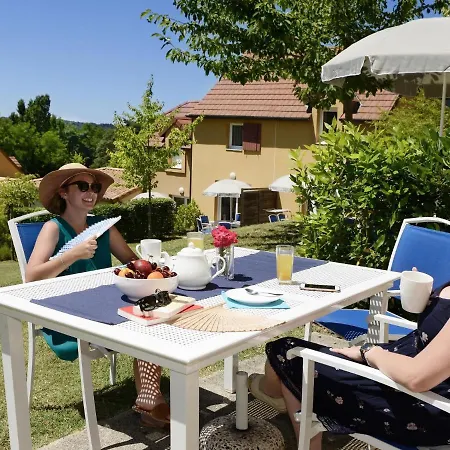 Spacious Terraced Maisonette In Picturesque Holiday home